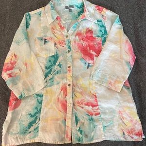 Red, Yellow, and Green Flower Patterned Linen Button Down Shirt w/ Gold Buttons